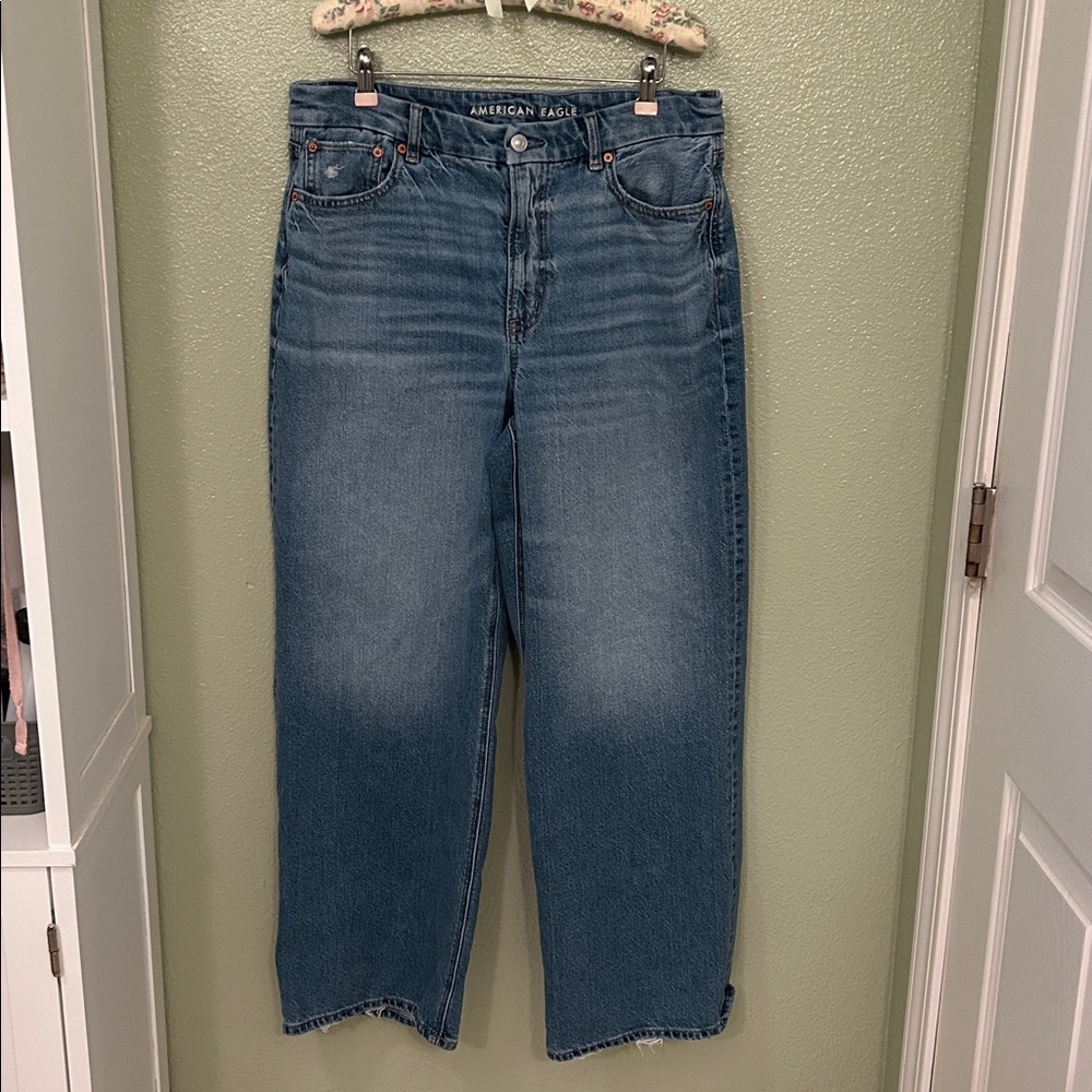 American Eagle Outfitters Curvy Super High-Rise Baggy Straight Blue Jeans